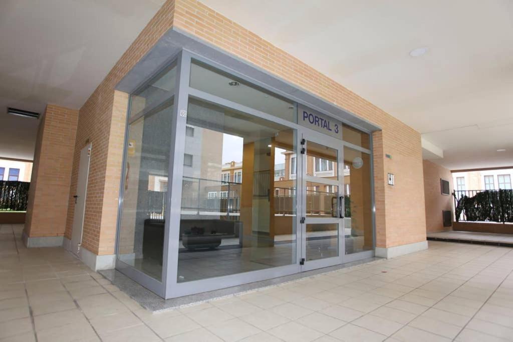 Atico Con Terraza Y Vistas, Parking Gratuito Apartment Malaga Exterior photo